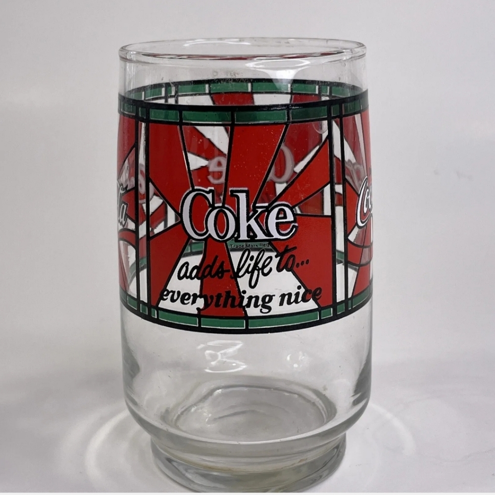 Coca-Cola Tiffany's style Coke Adds Life To Everything Nice 5" glass vintage 70s